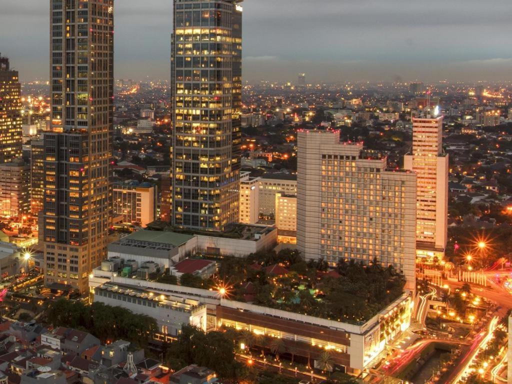 Blue Sky Hotel Petamburan Jakarta Exteriör bild