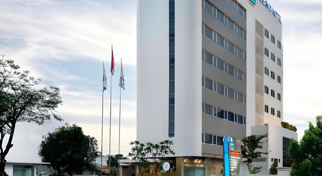 Blue Sky Hotel Petamburan Jakarta Exteriör bild